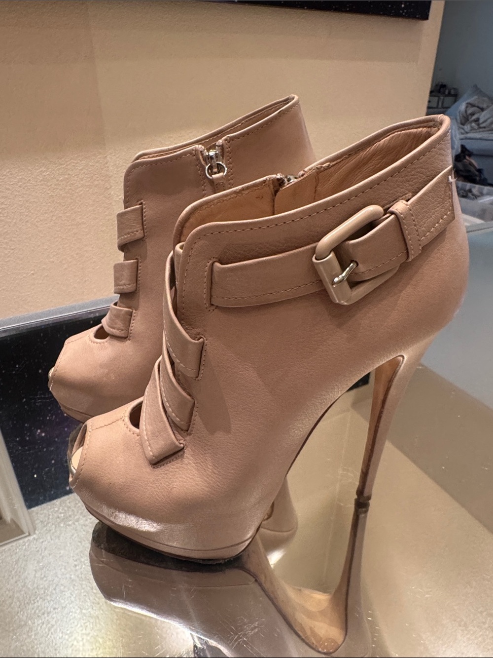 Giuseppe Zanotti Vintage Nude Beige Platform Peep Toe Booties Heels